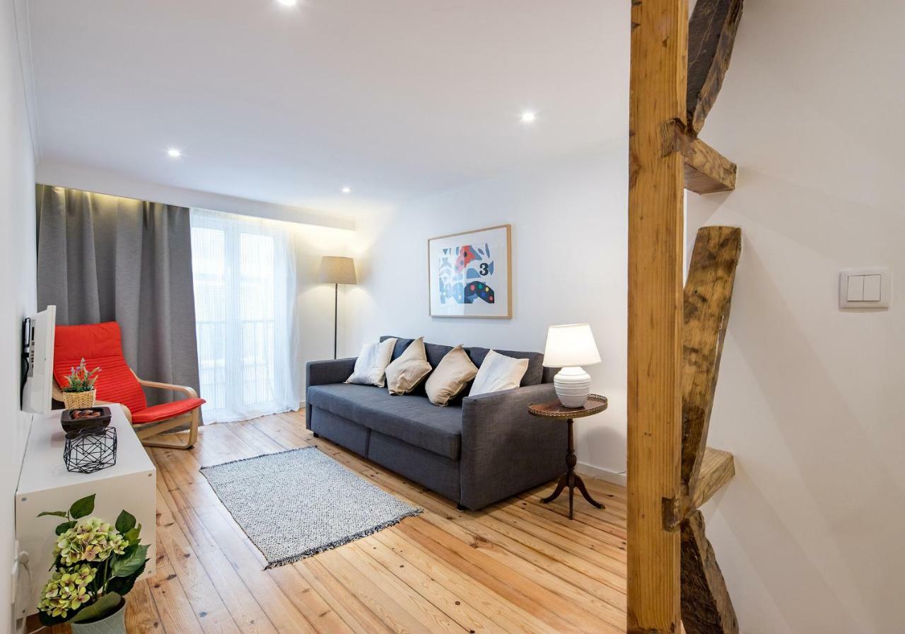For Apartament *